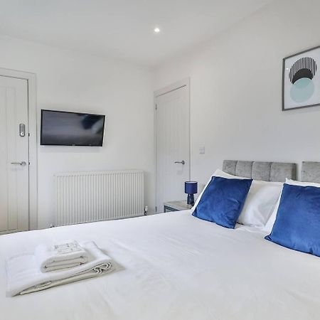 Vila 3 Bed Refurbished, Modern House, Wifi, Patio Area Sheffield Exteriér fotografie