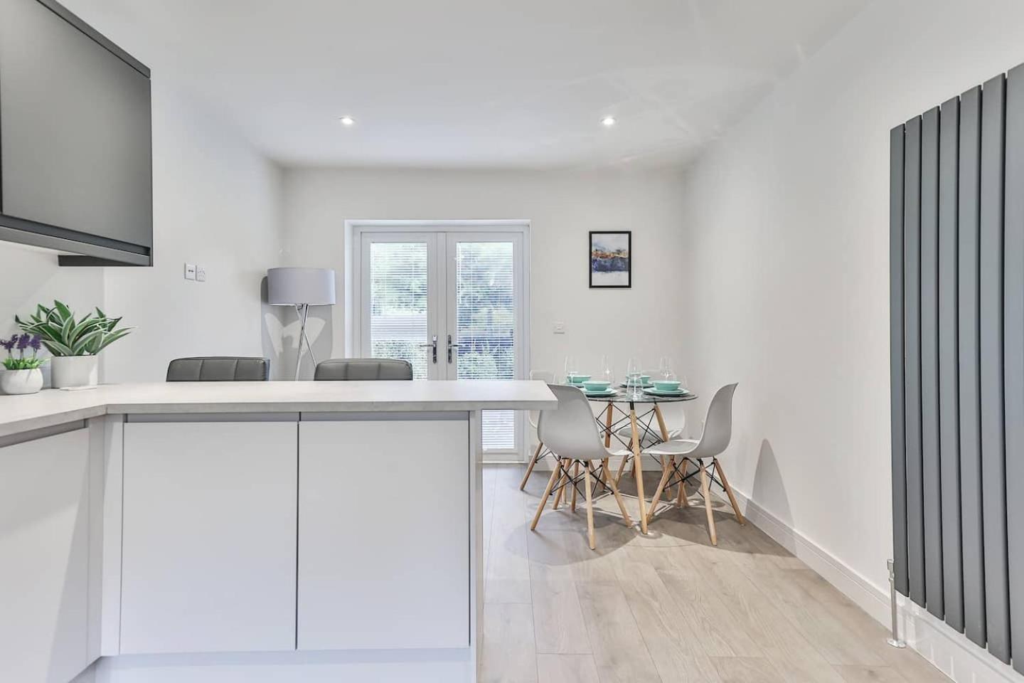 Vila 3 Bed Refurbished, Modern House, Wifi, Patio Area Sheffield Exteriér fotografie