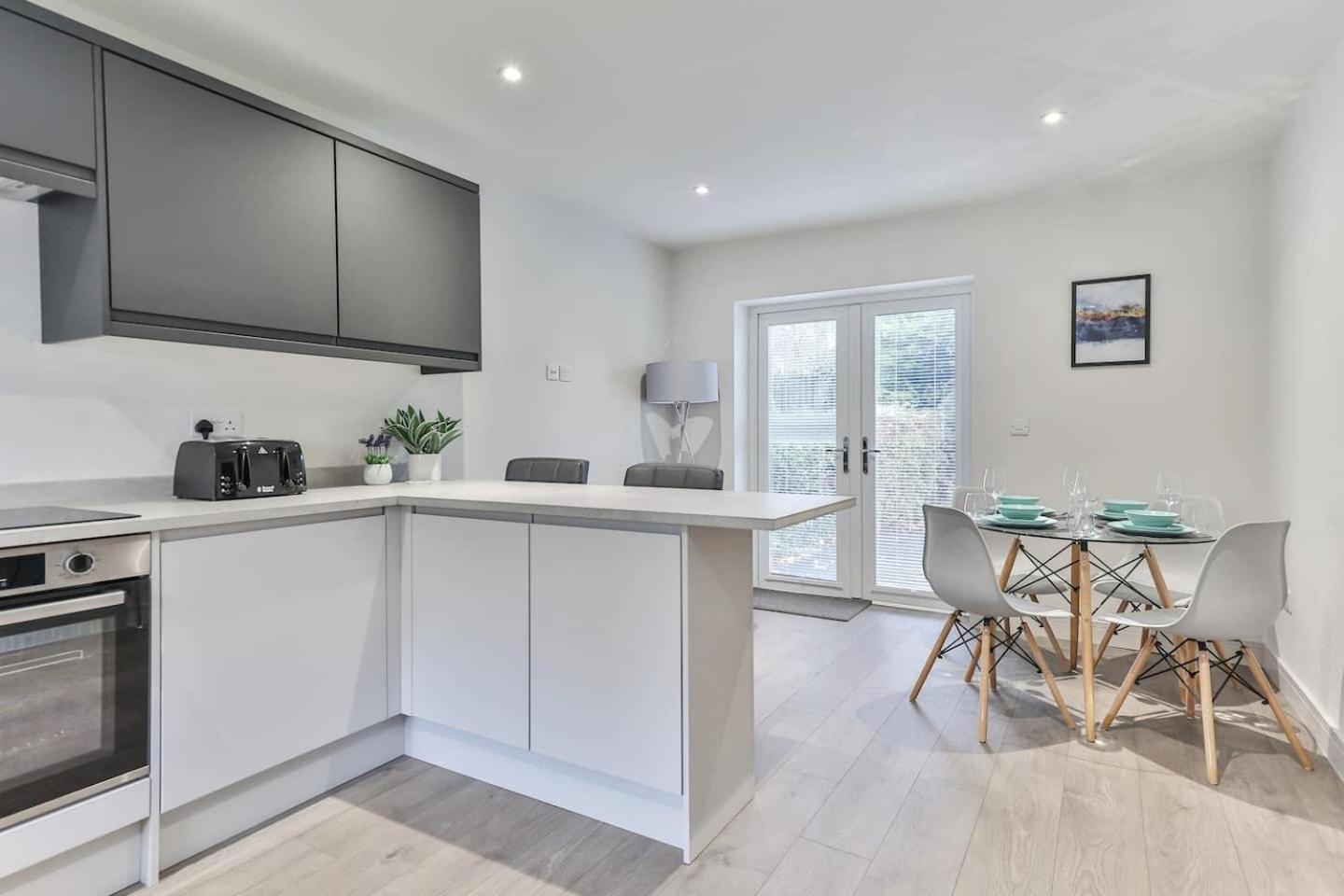 Vila 3 Bed Refurbished, Modern House, Wifi, Patio Area Sheffield Exteriér fotografie